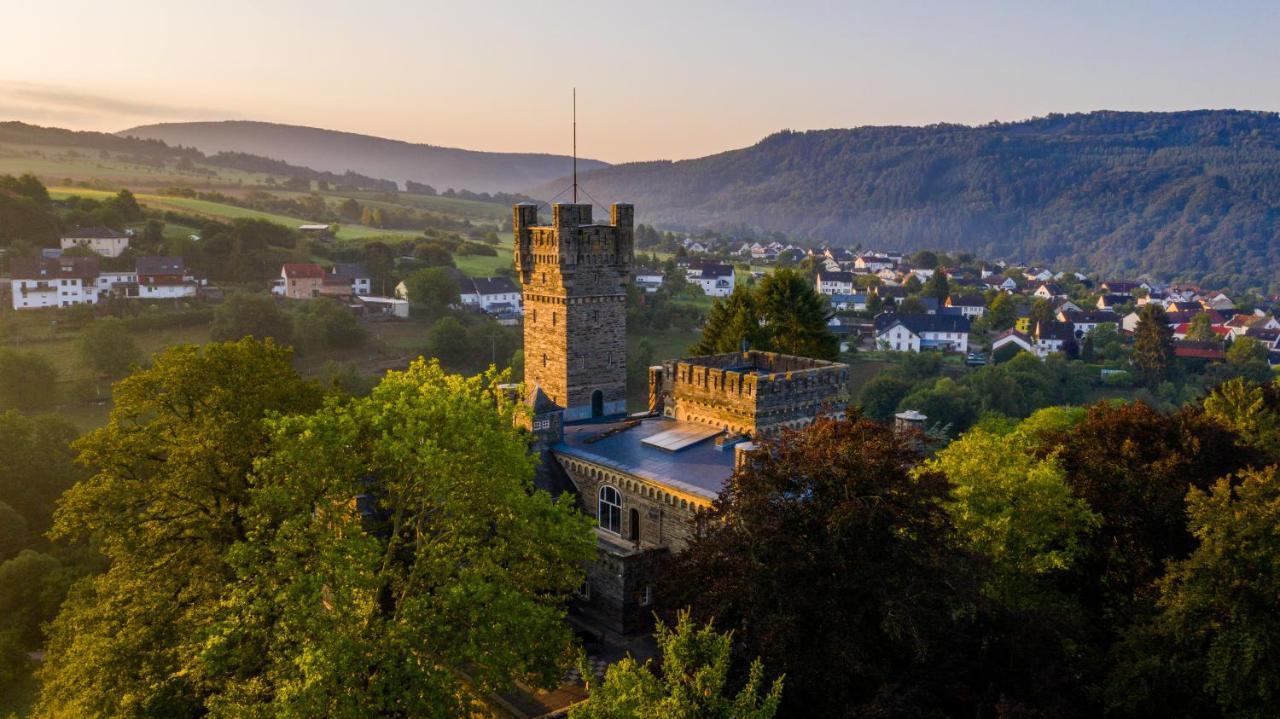 Saar Castle - Cozy Mansion Near Vineyard Villa Serrig Екстериор снимка