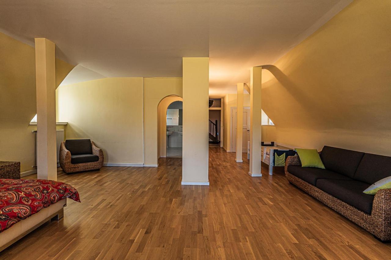 Saar Castle - Cozy Mansion Near Vineyard Villa Serrig Екстериор снимка