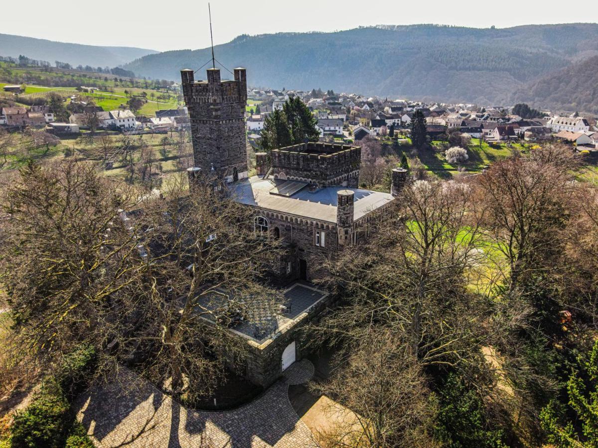 Saar Castle - Cozy Mansion Near Vineyard Villa Serrig Екстериор снимка